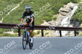 Photo #2363341 | 21-07-2022 10:49 | Passo Dello Stelvio - Waterfall curve BICYCLES