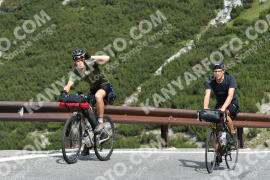 Photo #2173114 | 21-06-2022 10:04 | Passo Dello Stelvio - Waterfall curve BICYCLES