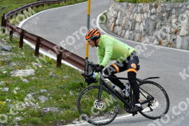 Photo #2179815 | 24-06-2022 13:17 | Passo Dello Stelvio - Waterfall curve BICYCLES