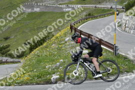 Photo #3268723 | 28-06-2023 16:01 | Passo Dello Stelvio - Waterfall curve BICYCLES