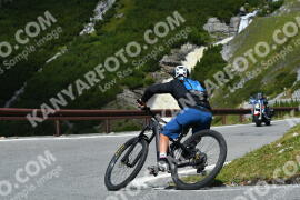 Foto #3915321 | 16-08-2023 12:00 | Passo Dello Stelvio - Waterfall Kehre BICYCLES