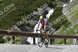 Photo #3359243 | 05-07-2023 14:30 | Passo Dello Stelvio - Waterfall curve BICYCLES