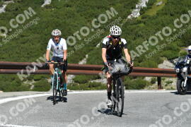 Fotó #2605344 | 12-08-2022 10:37 | Passo Dello Stelvio - Vízesés kanyar Bicajosok