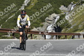 Photo #2740201 | 25-08-2022 10:13 | Passo Dello Stelvio - Waterfall curve BICYCLES