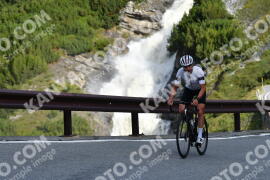 Photo #3932813 | 18-08-2023 09:20 | Passo Dello Stelvio - Waterfall curve BICYCLES