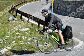 Photo #2398293 | 25-07-2022 10:32 | Passo Dello Stelvio - Waterfall curve BICYCLES
