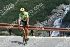 Photo #2359976 | 20-07-2022 10:07 | Passo Dello Stelvio - Waterfall curve BICYCLES
