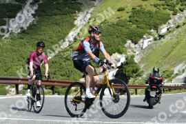 Photo #2252915 | 08-07-2022 09:52 | Passo Dello Stelvio - Waterfall curve BICYCLES