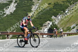 Photo #2397949 | 25-07-2022 10:07 | Passo Dello Stelvio - Waterfall curve BICYCLES