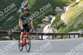Photo #2371865 | 22-07-2022 13:50 | Passo Dello Stelvio - Waterfall curve BICYCLES