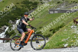 Photo #2205762 | 29-06-2022 11:52 | Passo Dello Stelvio - Waterfall curve BICYCLES