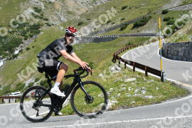 Photo #2399083 | 25-07-2022 11:08 | Passo Dello Stelvio - Waterfall curve BICYCLES