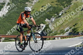 Photo #2397616 | 25-07-2022 09:35 | Passo Dello Stelvio - Waterfall curve BICYCLES