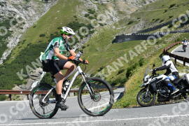 Photo #2397989 | 25-07-2022 10:08 | Passo Dello Stelvio - Waterfall curve BICYCLES