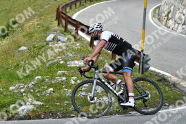 Photo #2411587 | 26-07-2022 13:13 | Passo Dello Stelvio - Waterfall curve BICYCLES