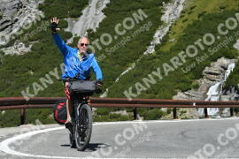 Photo #2605551 | 12-08-2022 11:05 | Passo Dello Stelvio - Waterfall curve BICYCLES