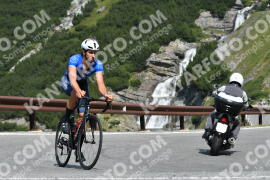Photo #2360439 | 20-07-2022 10:56 | Passo Dello Stelvio - Waterfall curve BICYCLES