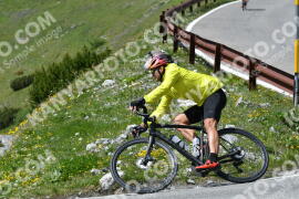 Photo #2171274 | 20-06-2022 15:00 | Passo Dello Stelvio - Waterfall curve BICYCLES