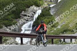 Photo #3578826 | 26-07-2023 10:30 | Passo Dello Stelvio - Waterfall curve BICYCLES