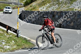 Photo #2711168 | 22-08-2022 11:12 | Passo Dello Stelvio - Waterfall curve BICYCLES