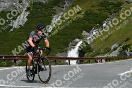 Photo #3934402 | 18-08-2023 10:17 | Passo Dello Stelvio - Waterfall curve BICYCLES