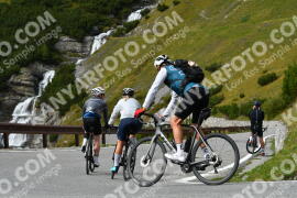Photo #4283440 | 17-09-2023 14:46 | Passo Dello Stelvio - Waterfall curve BICYCLES