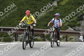 Foto #3799205 | 10-08-2023 13:10 | Passo Dello Stelvio - Waterfall Kehre BICYCLES
