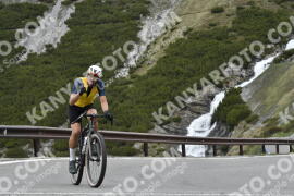 Fotó #3037620 | 03-06-2023 10:55 | Passo Dello Stelvio - Vízesés kanyar Bicajosok