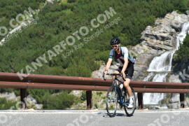 Photo #2398664 | 25-07-2022 10:46 | Passo Dello Stelvio - Waterfall curve BICYCLES