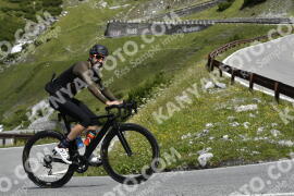 Photo #3579062 | 26-07-2023 11:14 | Passo Dello Stelvio - Waterfall curve BICYCLES