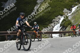 Fotó #3099991 | 14-06-2023 11:56 | Passo Dello Stelvio - Vízesés kanyar Bicajosok