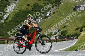 Photo #2412520 | 26-07-2022 10:39 | Passo Dello Stelvio - Waterfall curve BICYCLES