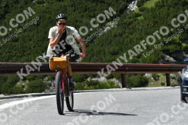 Photo #2192729 | 25-06-2022 14:55 | Passo Dello Stelvio - Waterfall curve BICYCLES