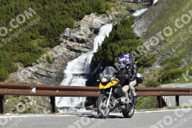 Photo #2108664 | 08-06-2022 09:40 | Passo Dello Stelvio - Waterfall curve