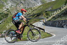 Photo #2380121 | 24-07-2022 09:40 | Passo Dello Stelvio - Waterfall curve BICYCLES