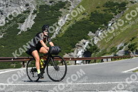 Photo #2398037 | 25-07-2022 10:13 | Passo Dello Stelvio - Waterfall curve BICYCLES