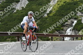Photo #2411879 | 26-07-2022 14:19 | Passo Dello Stelvio - Waterfall curve BICYCLES