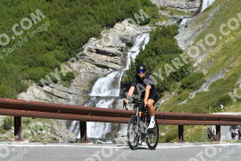 Photo #4056411 | 24-08-2023 10:49 | Passo Dello Stelvio - Waterfall curve BICYCLES