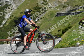 Photo #2159171 | 19-06-2022 10:24 | Passo Dello Stelvio - Waterfall curve BICYCLES