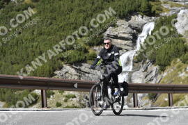 Photo #2886067 | 18-09-2022 13:01 | Passo Dello Stelvio - Waterfall curve BICYCLES