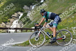 Photo #2371613 | 22-07-2022 13:28 | Passo Dello Stelvio - Waterfall curve BICYCLES