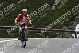 Photo #3590906 | 27-07-2023 11:20 | Passo Dello Stelvio - Waterfall curve BICYCLES