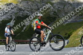 Photo #3912621 | 16-08-2023 11:06 | Passo Dello Stelvio - Waterfall curve BICYCLES
