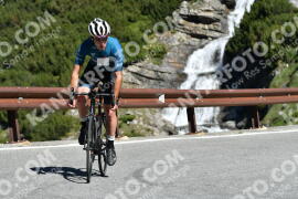 Photo #2184064 | 25-06-2022 09:54 | Passo Dello Stelvio - Waterfall curve BICYCLES