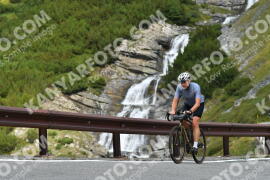 Photo #4086056 | 26-08-2023 11:17 | Passo Dello Stelvio - Waterfall curve BICYCLES