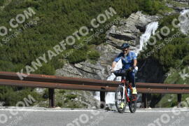 Photo #3349218 | 04-07-2023 10:09 | Passo Dello Stelvio - Waterfall curve BICYCLES