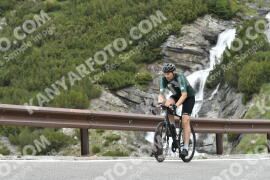 Photo #3269436 | 28-06-2023 11:00 | Passo Dello Stelvio - Waterfall curve BICYCLES
