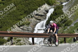 Photo #3225985 | 25-06-2023 10:20 | Passo Dello Stelvio - Waterfall curve BICYCLES