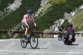 Photo #2400798 | 25-07-2022 13:04 | Passo Dello Stelvio - Waterfall curve BICYCLES