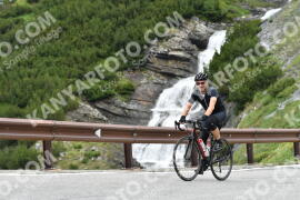 Fotó #2205521 | 29-06-2022 10:47 | Passo Dello Stelvio - Vízesés kanyar Bicajosok
